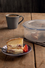 LocknLock Classic Food Container Reusable Round Kitchen Storage Box - 2.5 L