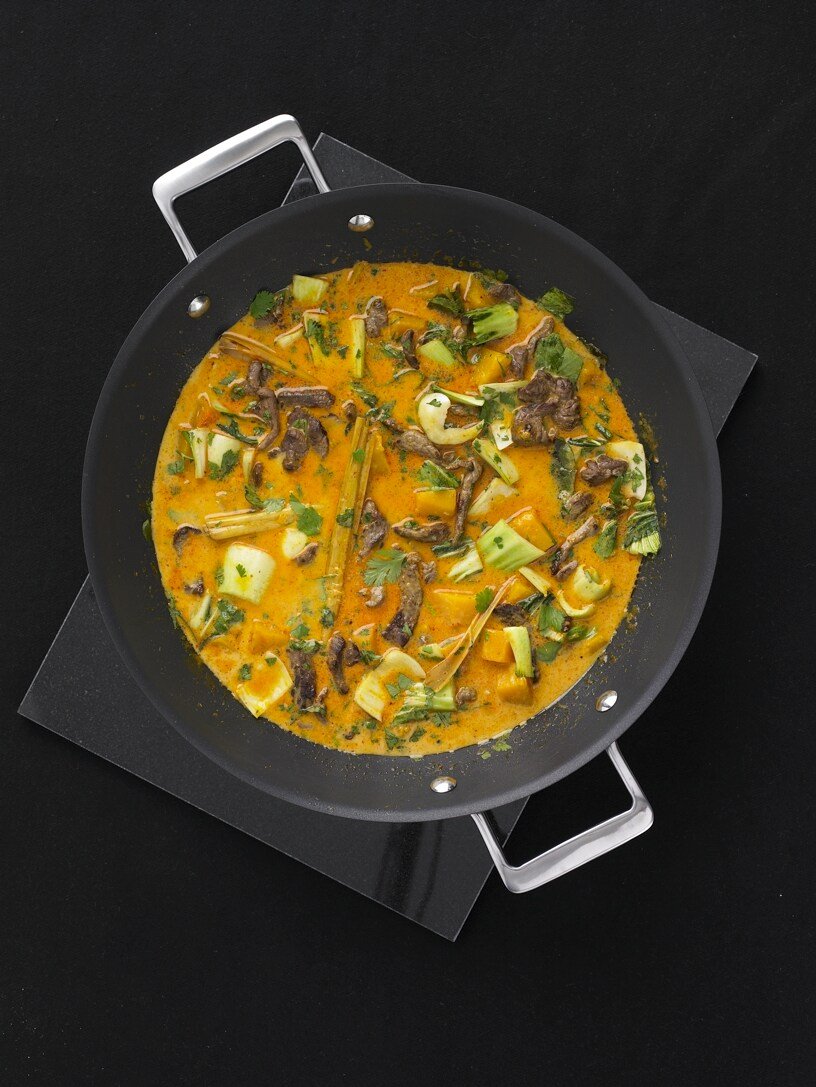 Circulon Infinite 36cm Wok with Lid